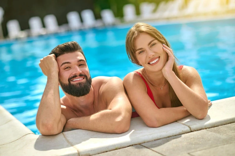 Чи можна купатися з контактними лінзами фото 1