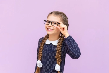 Як допомогти дитині із зацікавленістю носити окуляри фото 1