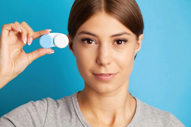 Топ міфів про контактні лінзи: правда чи вигадка фото 1